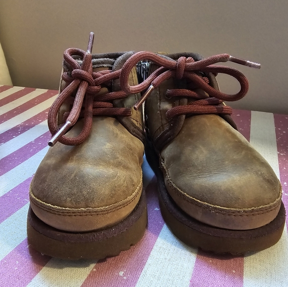 UGG Toddlers Neumel II Weather Size 7 - Picture 4 of 7